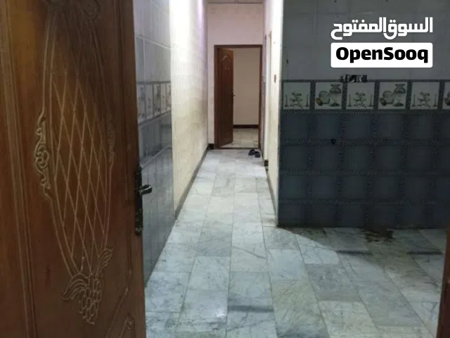 100 m2 2 Bedrooms Apartments for Rent in Basra Manawi Lajim