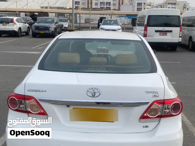 Toyota Corolla 2012 white