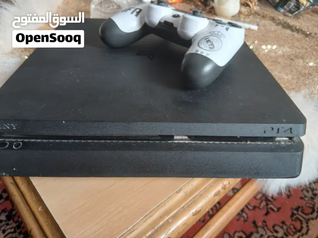 وكاله الجهاز معاه ايد واحده وعليها حساب وفي عليها 300لعبه