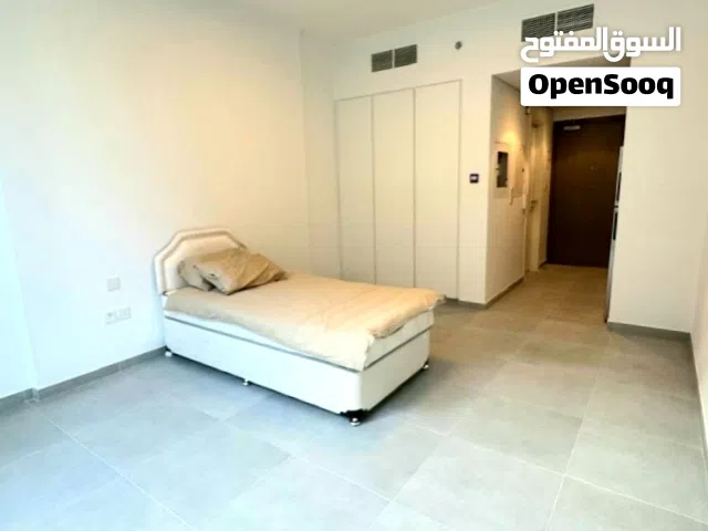ستوديومساحة كبيرة مجهز  بالجادة  spacious  new Studio..fully equipped  in Al Jaddah Sharjah
