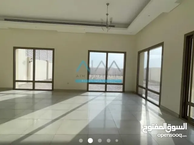 4579 ft 5 Bedrooms Villa for Sale in Sharjah Al Suyoh