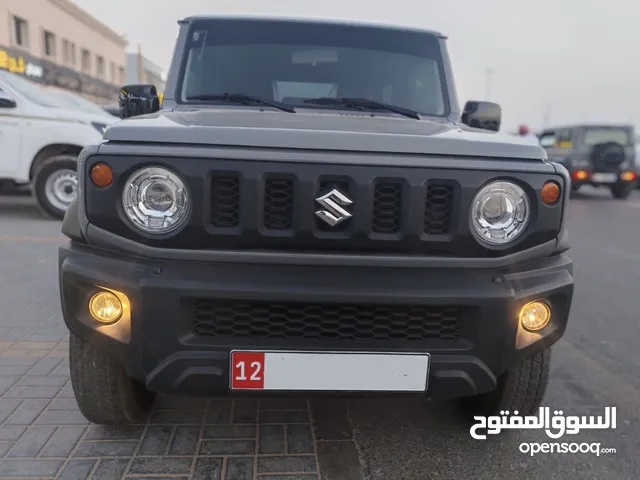 للبيع سوزوكي جمني خليجي ماشي 25 الف كيلو فقط بسعر مناسب لايفوتك