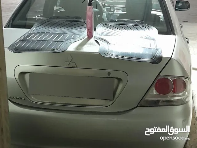 متسوبيشي لانسر 2010