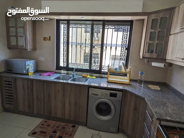 130 m2 4 Bedrooms Apartments for Rent in Amman Jubaiha