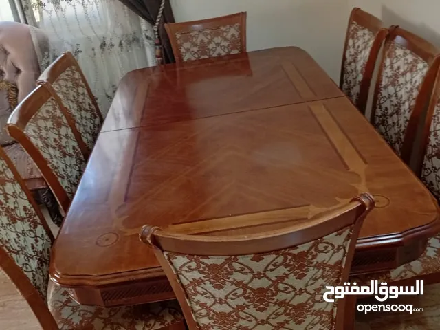 طاولة سفرة 8 كراسي  جديده ولا خدش فؤها