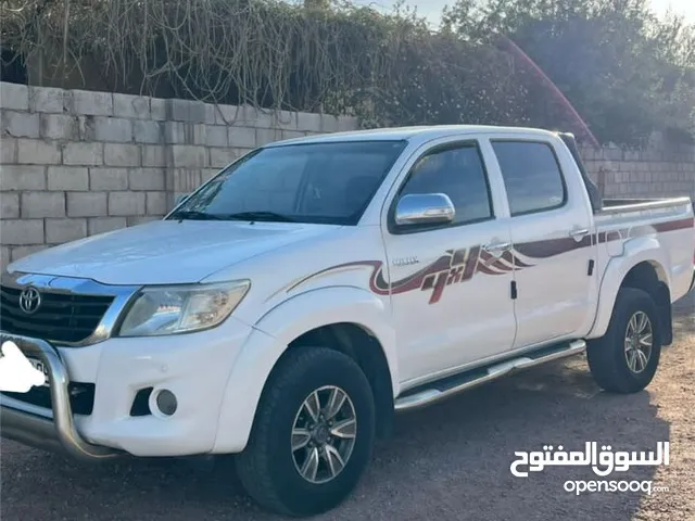 Used Toyota Hilux in Aqaba