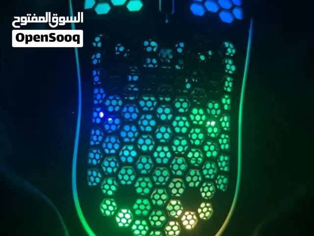 للبيع اغراض قيمنق مستعمل و شبه سكراب قابل للمساومه