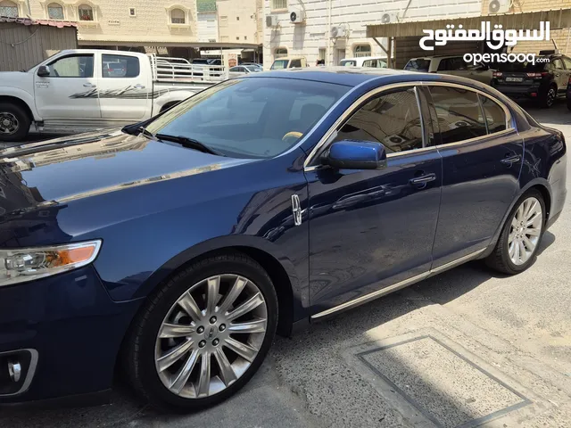 Used Lincoln Continental in Mubarak Al-Kabeer