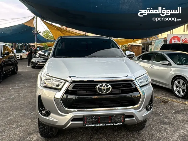 Used Toyota Hilux in Amman