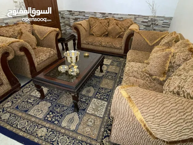 غرفه ضيوف سبع مقاعد