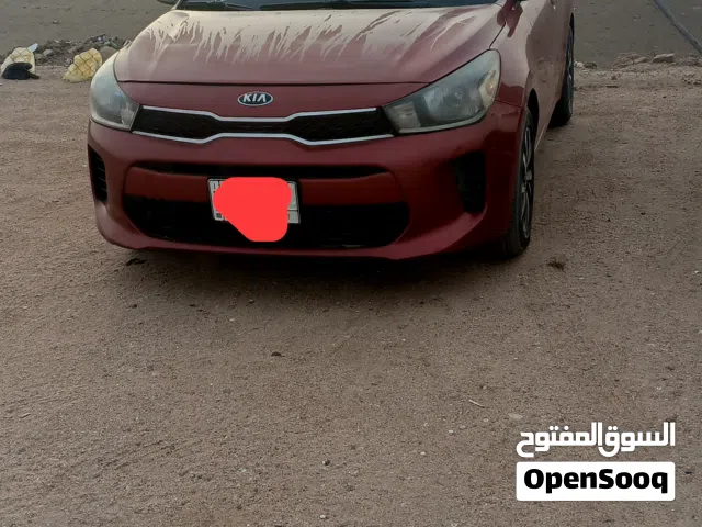 2019 كيا ريو Standard