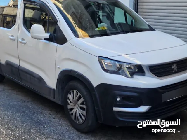 بيجو رفتر 2021 يد أولى للبيع