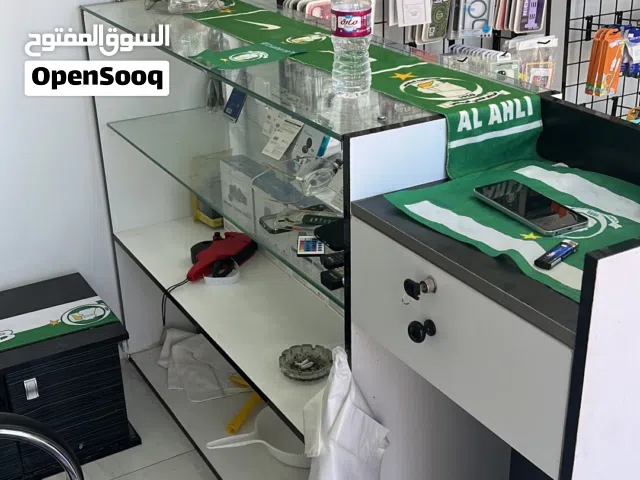 فترينات محل هواتف