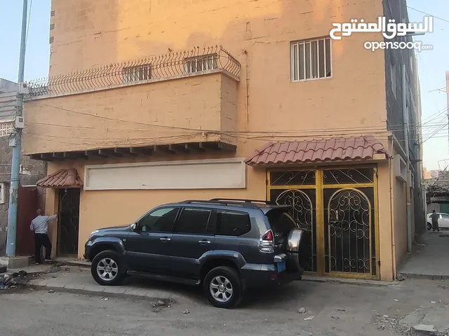 187 m2 More than 6 bedrooms Townhouse for Sale in Aden Other