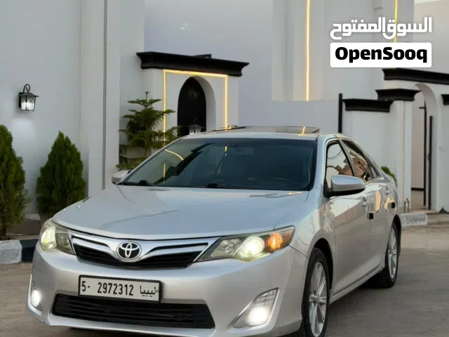 2014 تويوتا كامري XLE