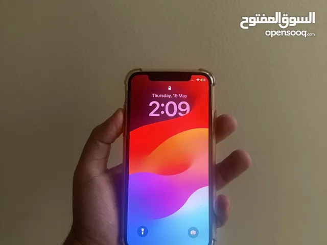 ايفون xs مكسور من خلف