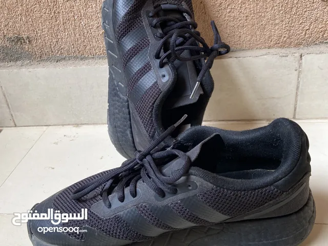 40.5 Sport Shoes in Giza