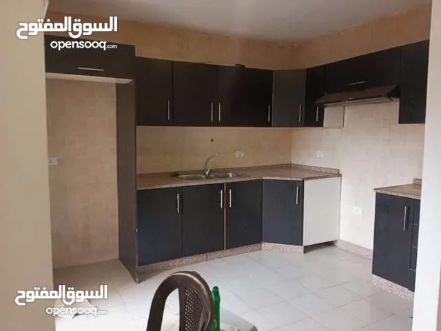 شقه فارغة للإيجار في المدينه المنوره 150 م