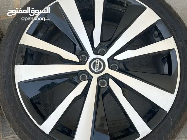 Other 19 Tyre & Rim in Al Sharqiya