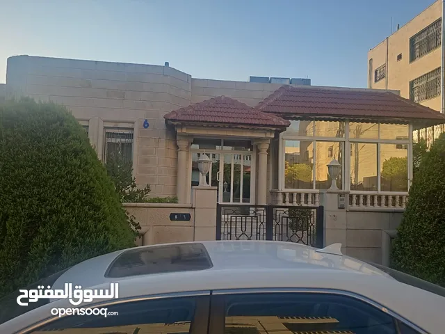 فيلا فاخرة للبيع في الجندويل