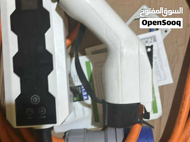 شاحن ألفا alfa الاصلي متحول متغير  سرعات من 8 32  استعمال خفيف بحالة الوكالة