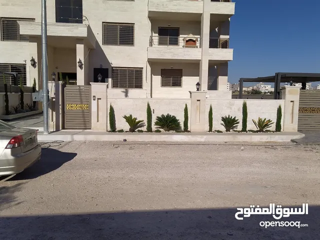 259m2 4 Bedrooms Apartments for Sale in Irbid Petra Street