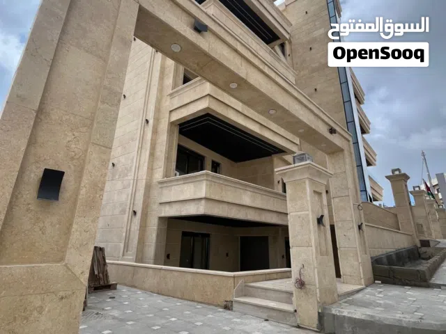شقة للبيع بتشطيب فندقي في ضاحية النخيل باطلالة رائعة