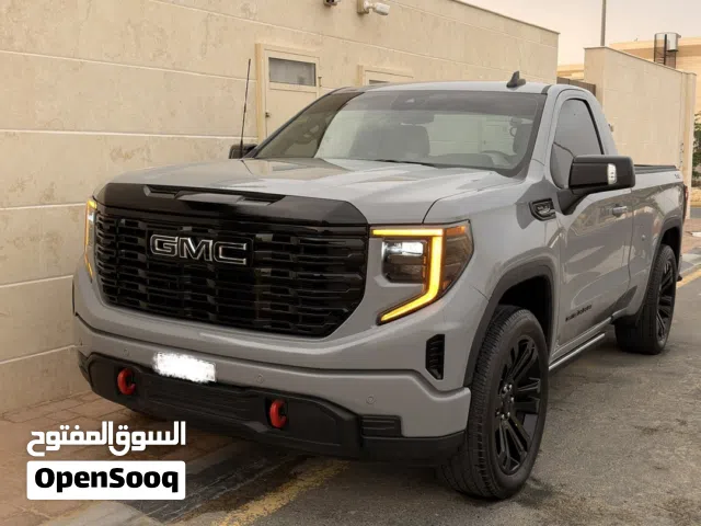 2025 جي إم سي سييرا 1500 SLE