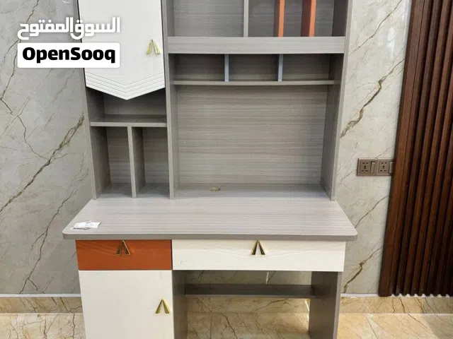 يتوفر مكتبه دراسيه بموديلات وألوان متنوعه