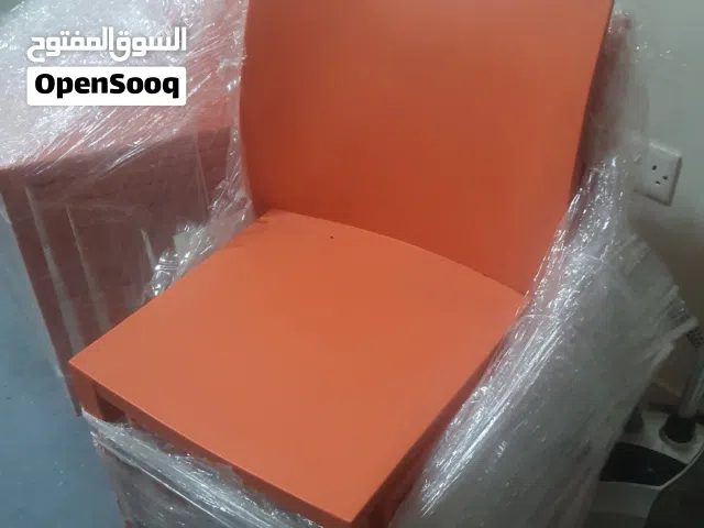 كراسي بلاستيك جديدة نوعية قوية عدد 8 كراسي