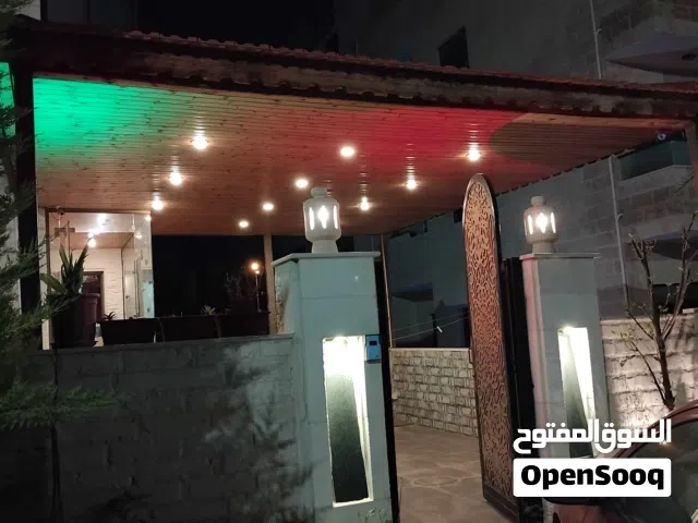 شقة أرضية فاخرة مفروشة للإيجار مدخل خاص