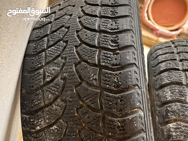 فردتين كوشوك 17/225/50 بحالة الوكالة