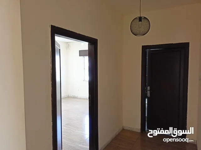 130 m2 3 Bedrooms Apartments for Rent in Amman Jabal Al Hussain