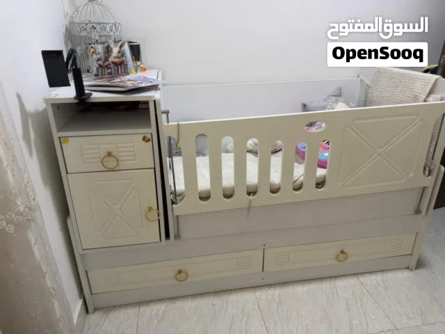 سرير اطفال