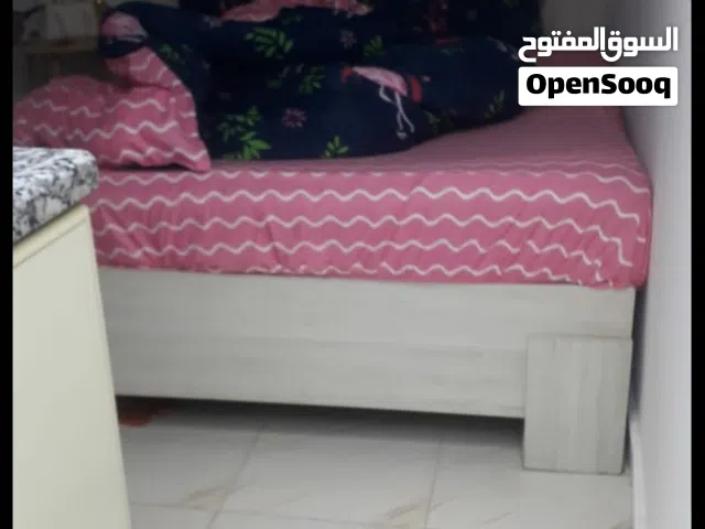 سرير غرف النوم