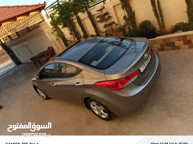 Used Hyundai Elantra in Irbid