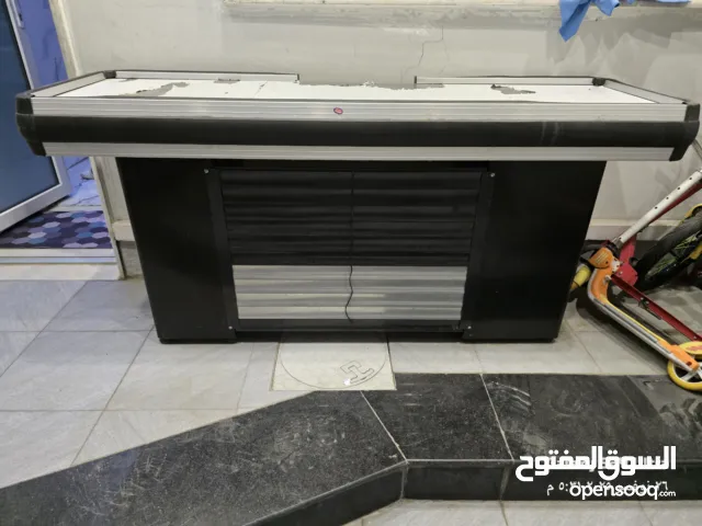 ميز كاشير جديد