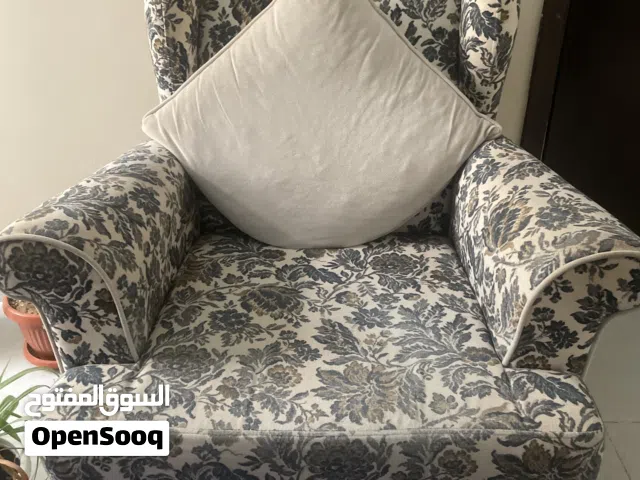 Single seater arm chair