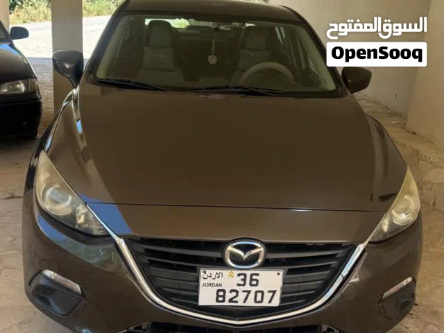 2015 مازدا 3 Standard