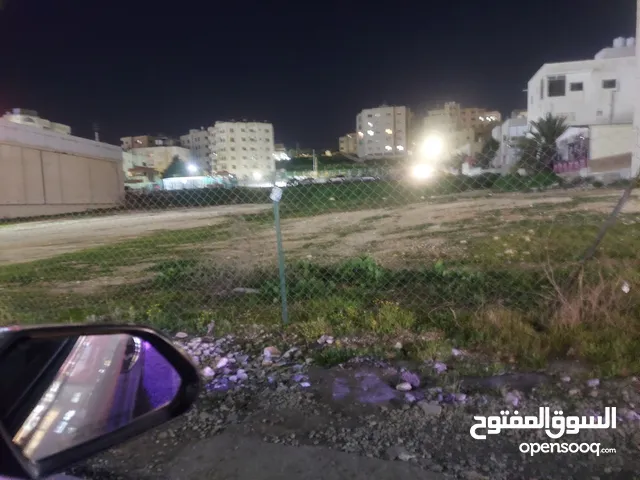 للايجار او للبيع اراضي تجاري مميزة على شارع مكة