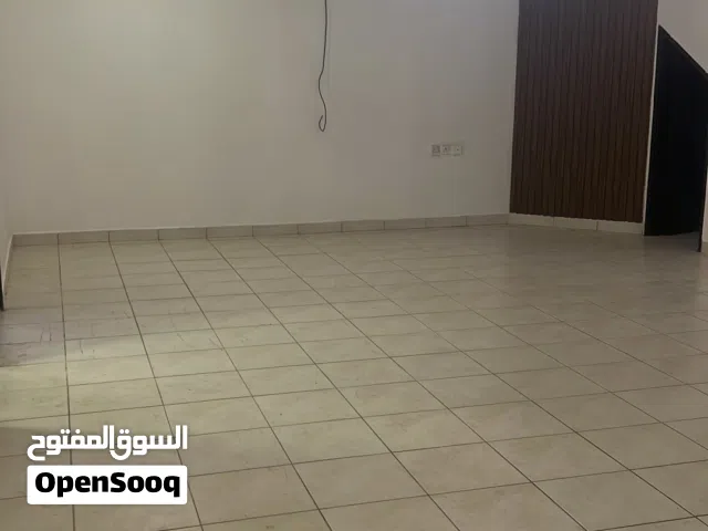 للإيجار شقق  في السرة للتواصل ستة ستة ثلاث ثمانية ثلاث سبعة سبعة واحد