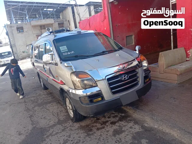 2007, هيونداي, H1, Standard