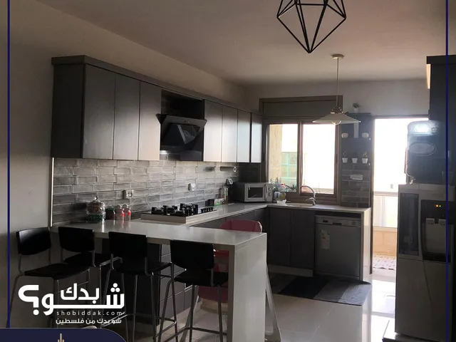 140m2 3 Bedrooms Apartments for Sale in Ramallah and Al-Bireh Um AlSharayit