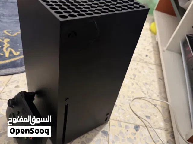 موجود اكس بوكس  سيريس اكس جديد عليها جيم باس سنة كامله 1600. بالقدس الطور لا يوجد توصيل