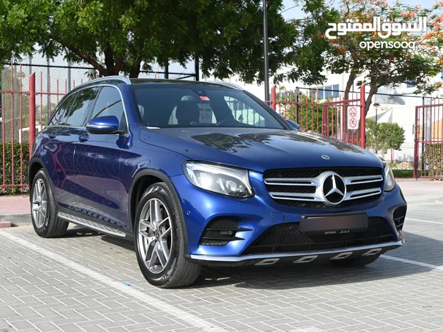 HOT DEAL! LUXURY SUV - MERCEDES GLC 300 4MATIC 2018 - ORIGINAL PAINT - GCC - WELL MAINTAINED