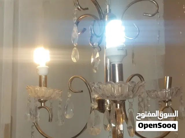 ثريات مستعملة للبيع