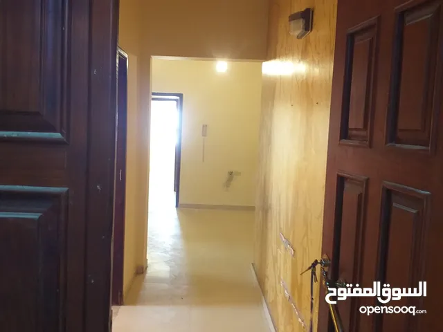 شقة للايجار في السراج