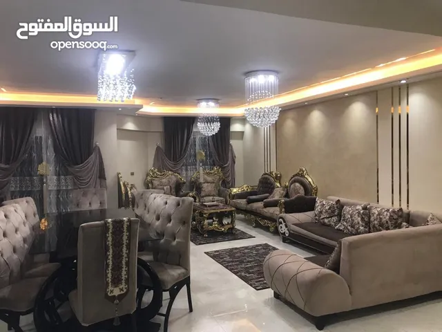 220 m2 4 Bedrooms Apartments for Rent in Giza Sheikh Zayed