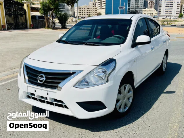 Nissan Sunny 2022
