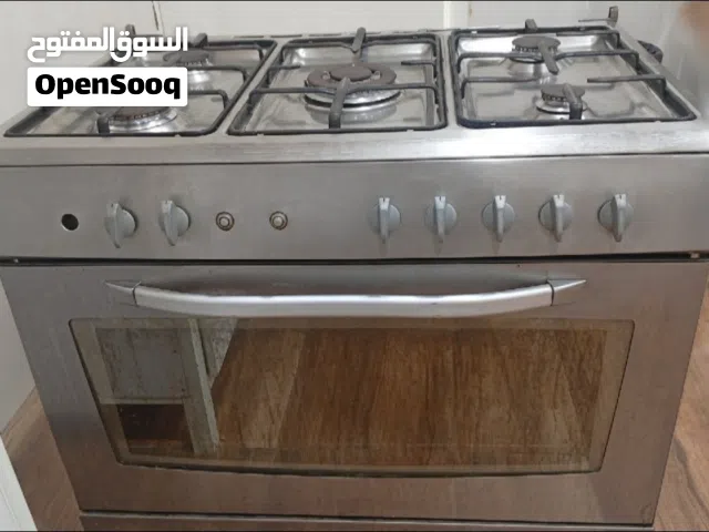 للبيع طباخ الماني خمس عيون بحاله ممتازه بيع سريع